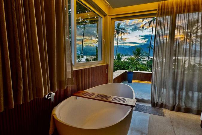 por do sol - fim de tarde - vista - banheira - foto de hóspede